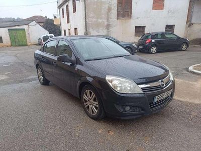 Negro Usado 2009 Opel Astra Familiar | 4000 €