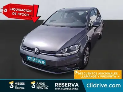 Usado VW Golf VIII Edition 131 CV (96 kW) 2020 Gris Utilitario