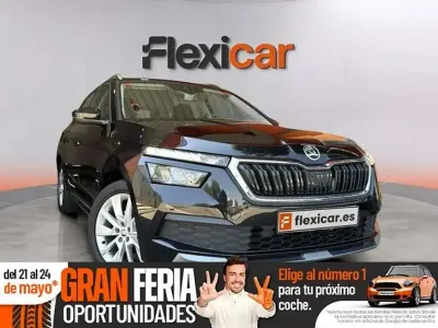 Usado Skoda Kamiq Ambition 110 CV (80 kW) 2020 Negro SUV