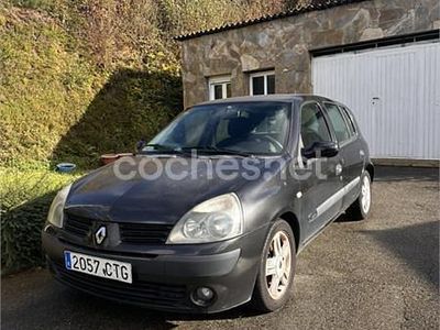 Negro Usado 2004 Renault Clio II Berlina | 2600 € (Un poco caro)