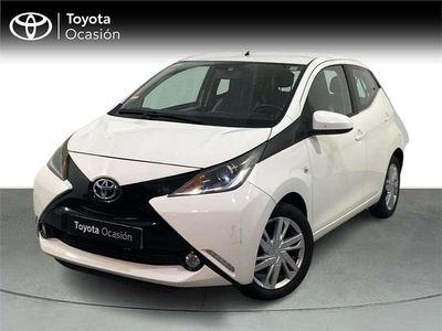Usado 2016 Toyota Aygo X-play Utilitario | 8990 € (Precio justo)