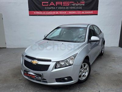 Usado Chevrolet Cruze LS 125 CV (91 kW) 2010 Gris / plata Berlina