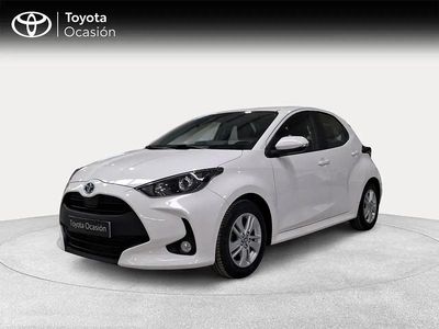 Usado Toyota Yaris Hybrid Business Edition 116 CV (85 kW) 2022 Blanco Berlina