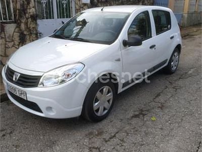 Blanco Usado 2009 Dacia Sandero Base Berlina | 4000 € (Precio justo)