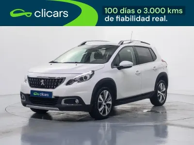 Usado Peugeot 2008 Allure 110 CV (80 kW) 2018 Blanco SUV