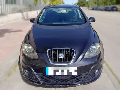 Usado Seat Altea Style 125 CV (91 kW) 2011 Negro Monovolumen