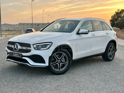 Usado Mercedes GLC220 194 CV (142 kW) 2021 Blanco SUV