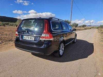Negro Usado 2016 Volvo V70 Momentum Familiar | 12.000 €