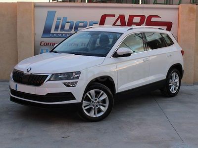 Usado Skoda Karoq Ambition 150 CV (110 kW) 2021 Blanco SUV