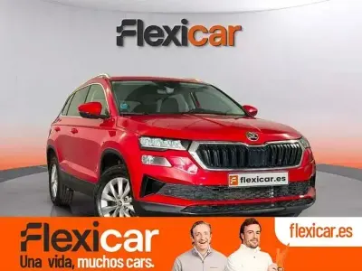 Usado Skoda Karoq Style 150 CV (110 kW) 2022 Rojo SUV