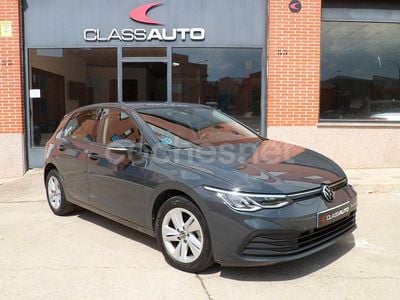 Usado VW Golf VIII 115 CV (84 kW) 2022 Gris / plata Berlina