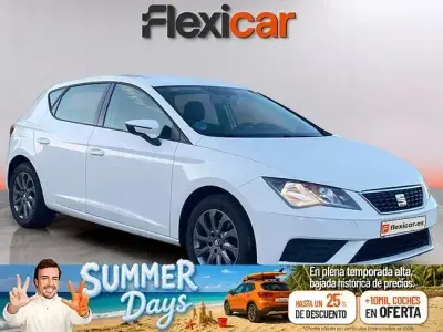 Usado Seat Leon Style 115 CV (84 kW) 2019 Blanco Berlina
