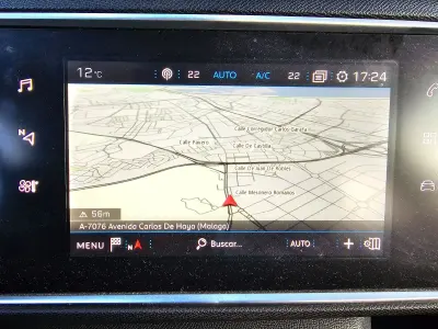 Usado Peugeot 308 Allure 130 CV (95 kW) 2018 Marrón