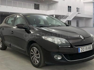 Usado Renault Mégane Expression 110 CV (80 kW) 2013 Negro Berlina