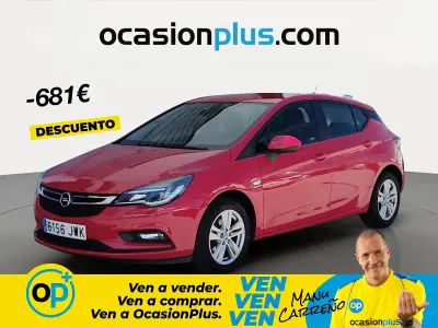 Usado Opel Astra Selective 125 CV (91 kW) 2017 Rojo