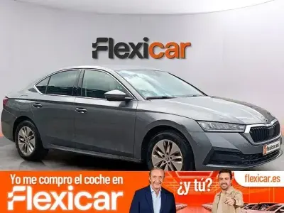 Usado Skoda Octavia Ambition 150 CV (110 kW) 2023 Gris Berlina