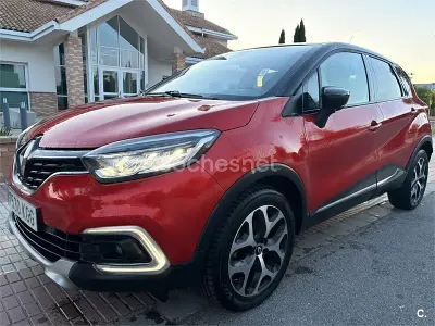 Usado Renault Captur XMOD 120 CV (88 kW) 2018 Rojo SUV
