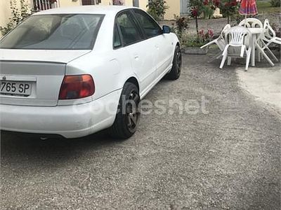 Usado Audi A4 174 CV (127 kW) 1995 Blanco Berlina