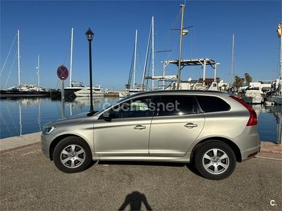 Używany Volvo XC60 Momentum 136 KM (100 kW) 2016 Beżowy SUV