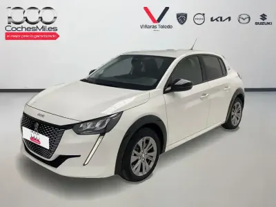 Usado Peugeot 208 Allure 100 kW (136 CV) 2023 Blanco Utilitario