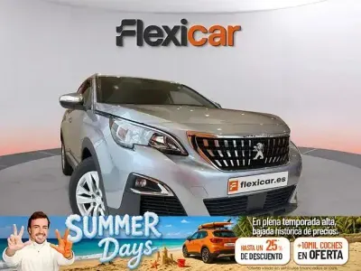 Usado Peugeot 3008 Style 130 CV (95 kW) 2020 Gris SUV