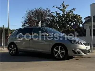 Usado Peugeot 308 Allure 115 CV (84 kW) 2013 Gris / plata Berlina