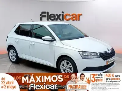 Używany Skoda Fabia Ambition 60 KM (44 kW) 2020 Biały Hatchback