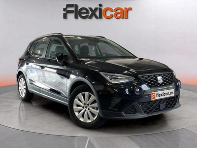 Usado Seat Arona Reference 116 CV (85 kW) 2022 Negro SUV