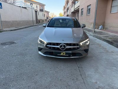 Usado Mercedes CLA200 Shooting Brake 150 CV (110 kW) 2020 Beige Familiar