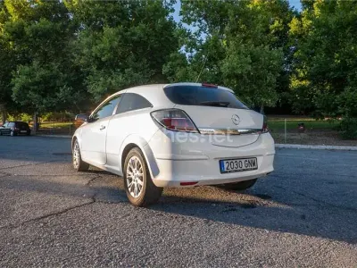 Usado Opel Astra GTC