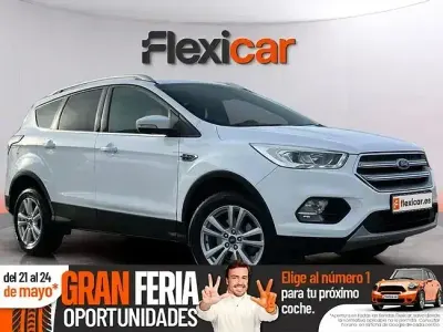 Käytetty Ford Kuga Trend+ 150 HP (110 kW) 2018 Valkoinen Katumaasturi