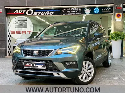 Usado Seat Ateca Ecomotive 116 CV (85 kW) 2016 Gris / plata SUV