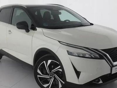 Lunar white con techo midnight Usado 2023 Nissan Qashqai Tekna+ SUV | 28.900 € (Precio justo)