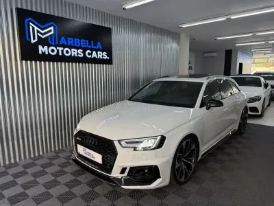 Usado Audi RS4 Ambiente 450 CV (330 kW) 2018 Blanco Familiar