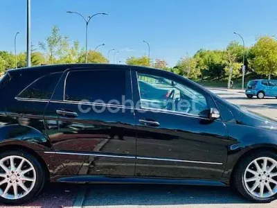 Usado Mercedes B200 140 CV (102 kW) 2008 Negro Monovolumen