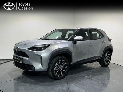 Usado Toyota Yaris Cross Active 116 CV (85 kW) 2022 Gris / plata SUV