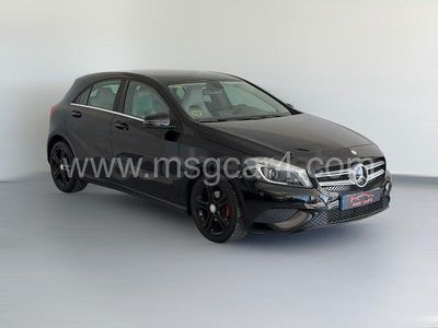 Usado Mercedes A180 Urban 109 HP (80 kW) 2013 Preto Sedan