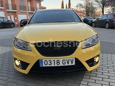 Usado Seat Exeo Reference 143 CV (105 kW) 2010 Amarillo Familiar