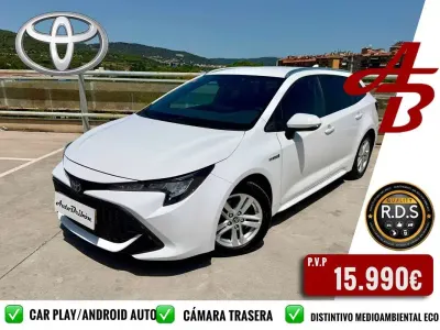 Usado Toyota Corolla Style 122 CV (89 kW) 2022 Blanco Familiar