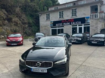 Negro Usado 2022 Volvo V60 Plus Familiar | 23.500 €