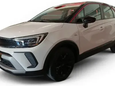 Usado Opel Crossland GS Line 110 CV (80 kW) 2021 Blanco SUV