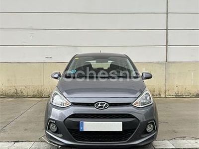 Negro Usado 2015 Hyundai i10 Utilitario | 7999 € (Buen precio)