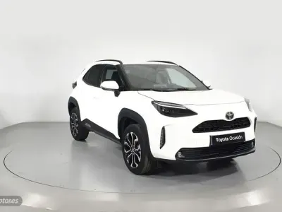 Usado Toyota Yaris Cross Active 130 CV (95 kW) 2025 Blanco SUV