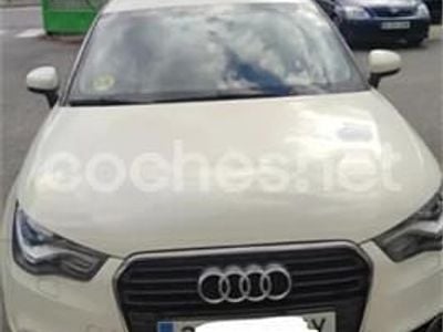 Blanco Usado 2012 Audi A1 Attraction Utilitario | 4990 € (Buen precio)