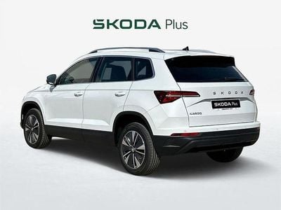 Usado Skoda Karoq Ambition 110 CV (80 kW) 2022 Blanco SUV