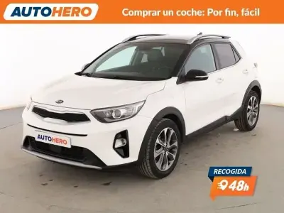 Usado Kia Stonic 101 CV (74 kW) 2020 Blanco SUV