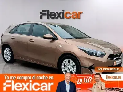 Usado Kia Ceed 100 CV (73 kW) 2023 Marrón Utilitario
