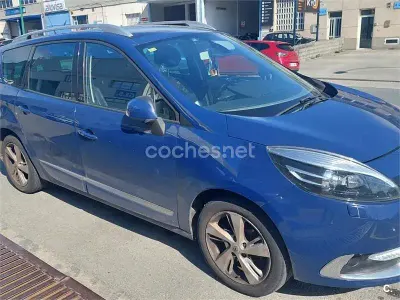 Usado Renault Grand Scénic III Dynamique 110 CV (80 kW) 2013 Azul Monovolumen