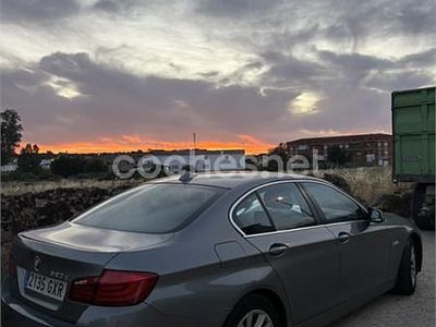 Usado BMW 520 177 CV (130 kW) 2010 Gris / plata Berlina
