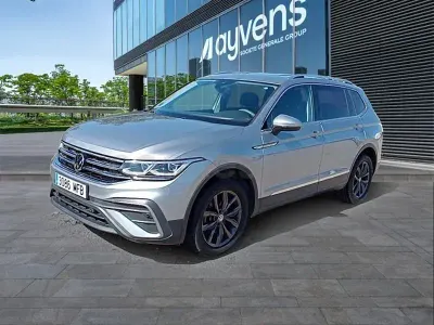 Usado VW Tiguan Allspace Life 150 CV (110 kW) 2023 Gris / plata SUV